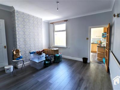 Picture 4